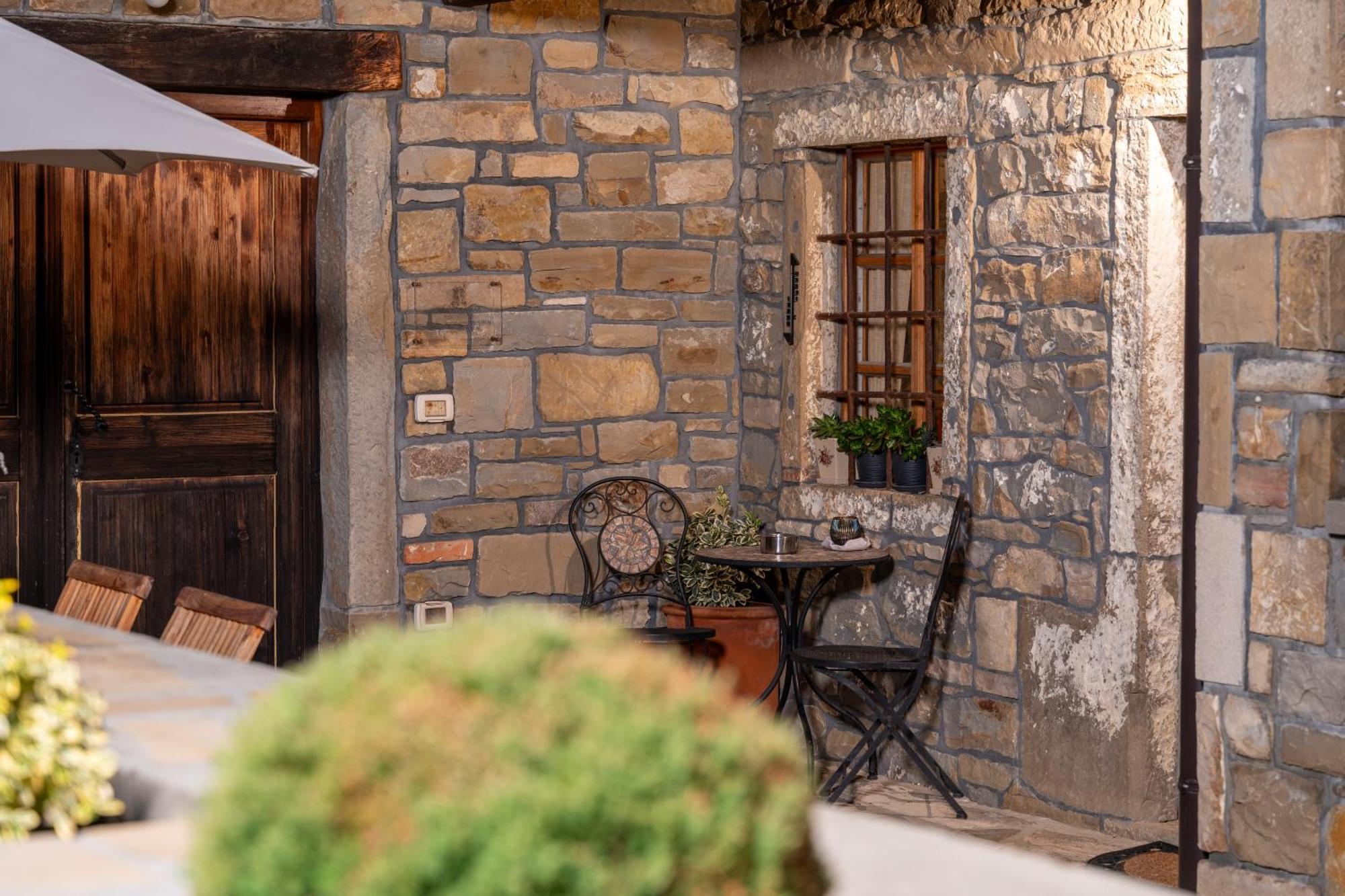 Gračišče Wine House Rakarゲストハウス エクステリア 写真